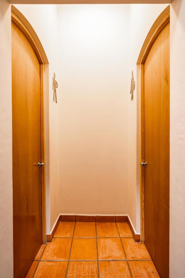 קרטרו Hotel Meson De Sara מראה חיצוני תמונה